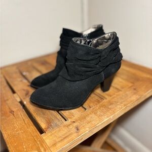 Andrew Geller Fabry Suede Ankle Booties